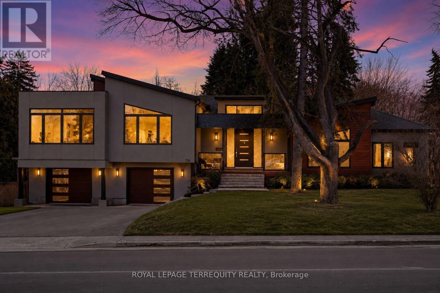 Property Photo:  716 North Shore Boulevard East  ON L7T 1X6 