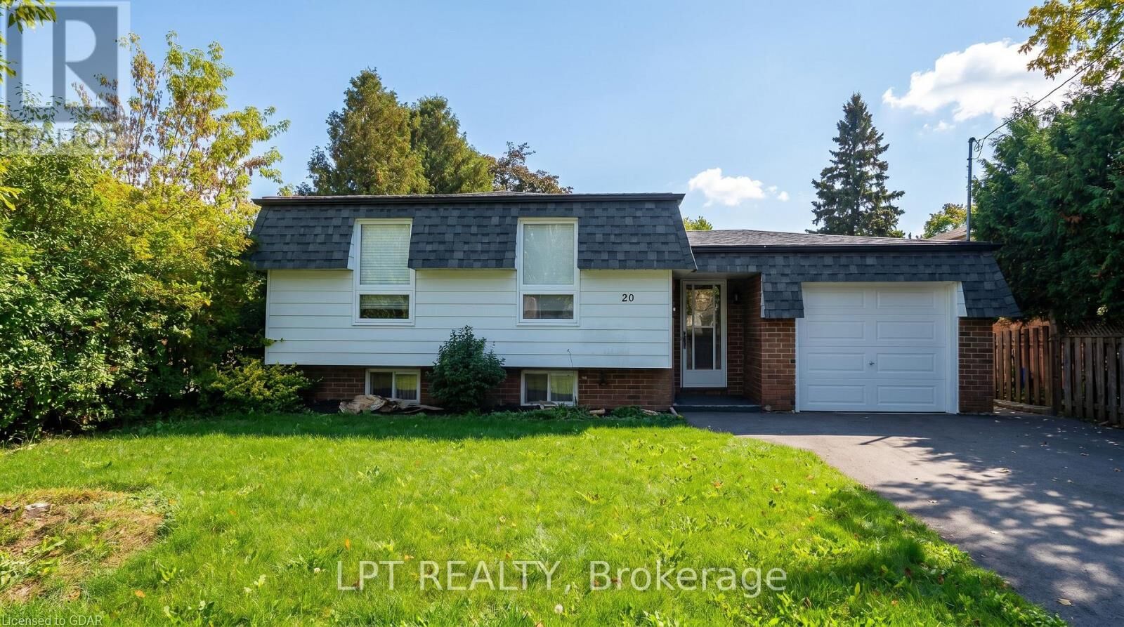 Property Photo:  20 Glenbrook Drive  ON N1E 1A9 