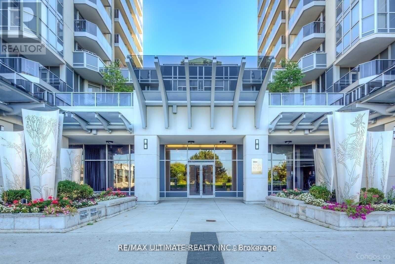 Property Photo:  5793 Yonge Street 2205  ON M2M 0A9 