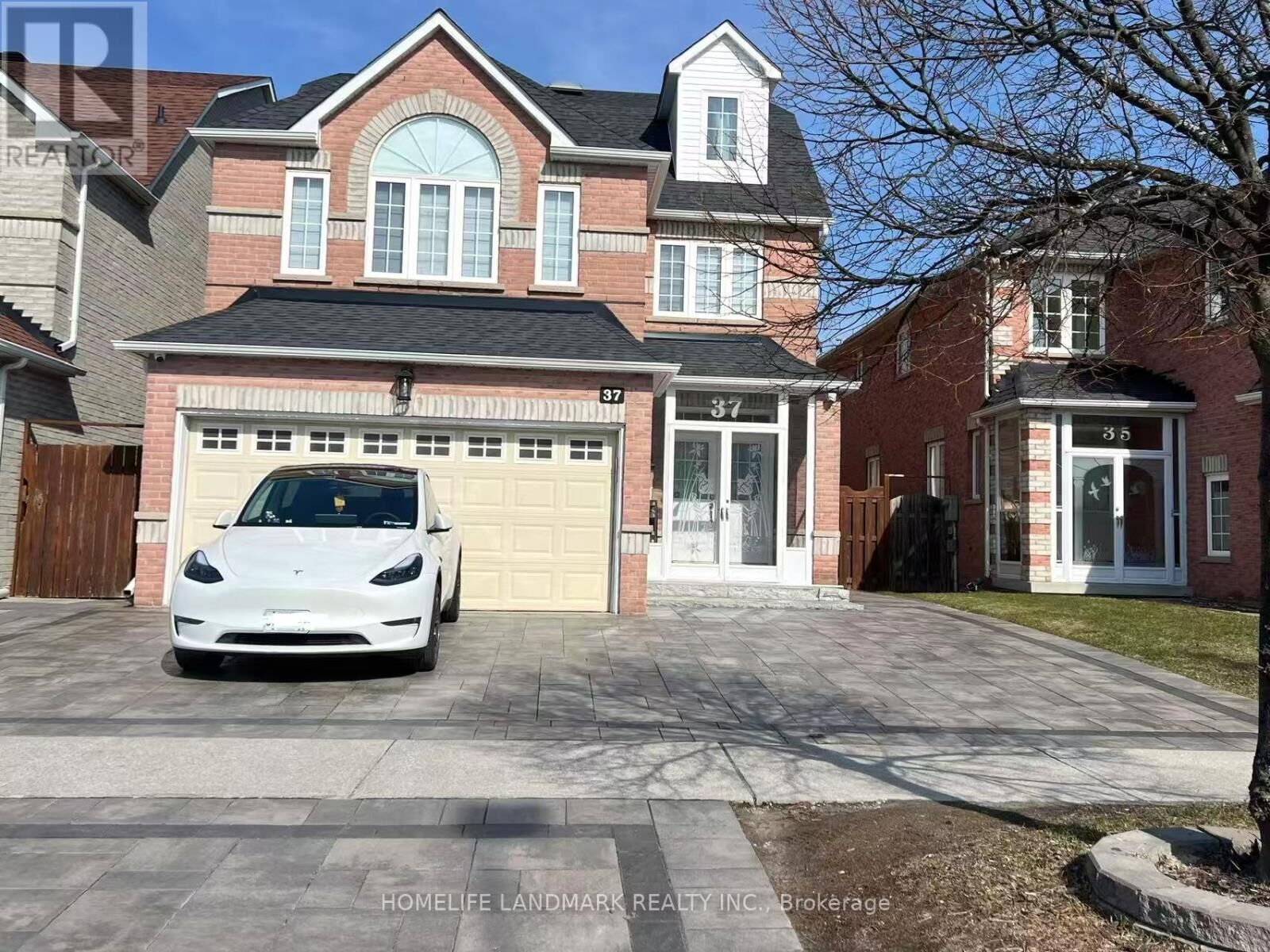 Property Photo:  37 Cartmel Drive  ON L3S 4P8 