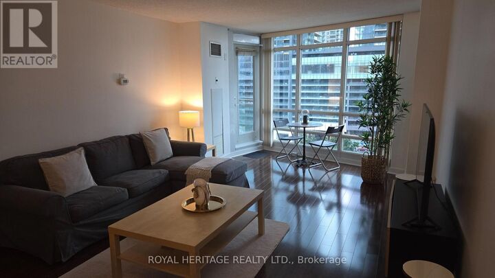 Property Photo:  397 Front Street 1502  ON M5V 3S1 