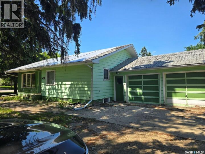 Property Photo:  104 Regional Park Road  SK S0K 0J9 