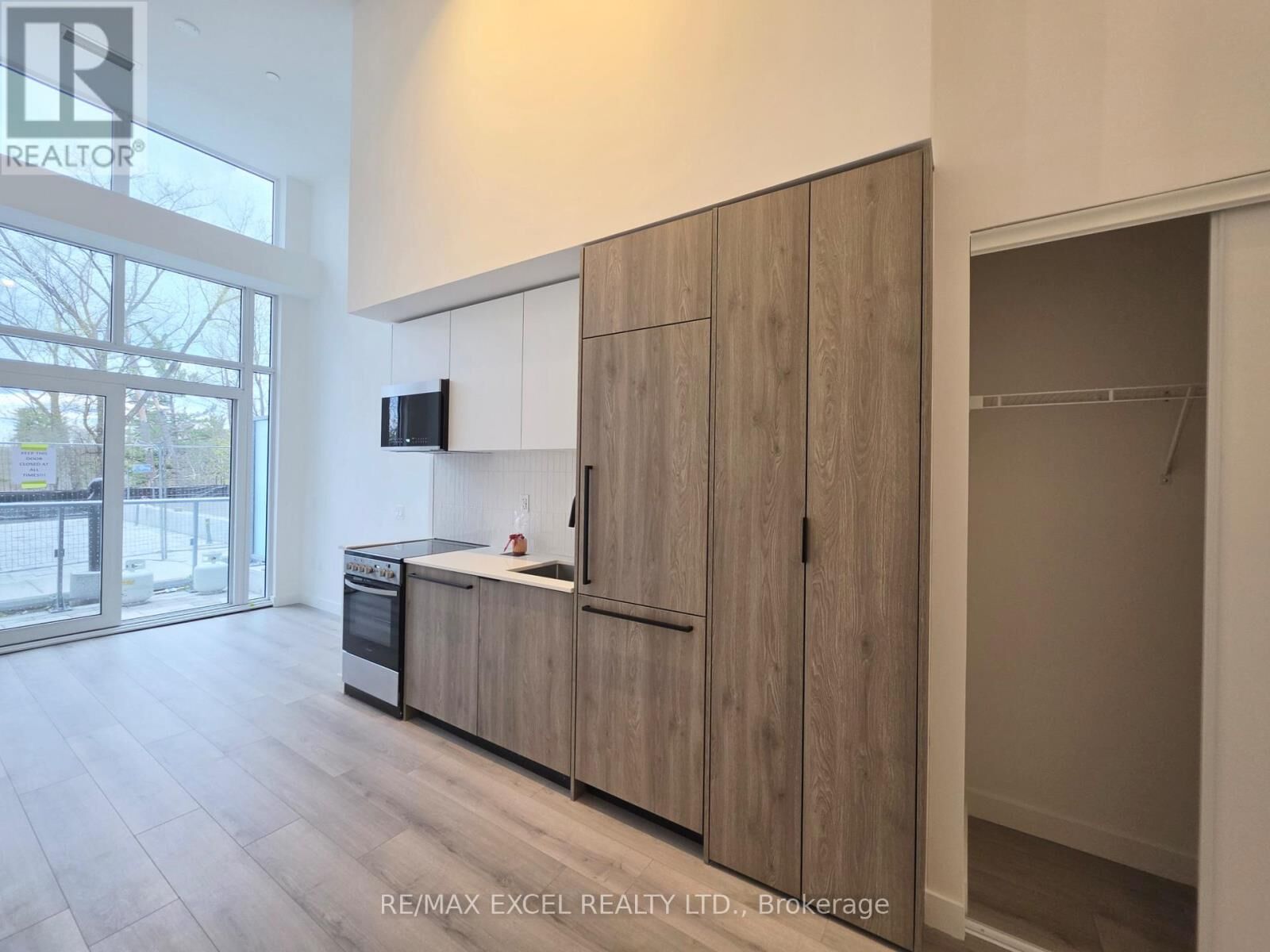 Property Photo:  1635 Military Trail 124  ON M1C 1B2 