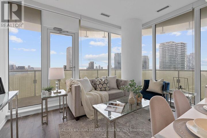 Property Photo:  197 Yonge Street 2905  ON M5B 0C1 
