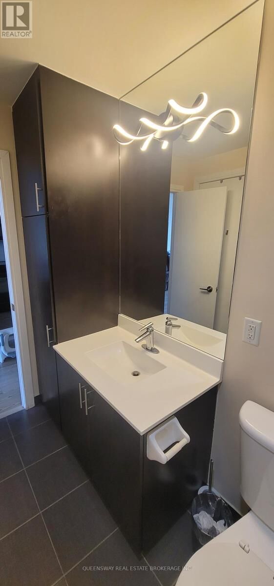 Property Photo:  181 Wynford Drive 3008  ON M3C 0C6 