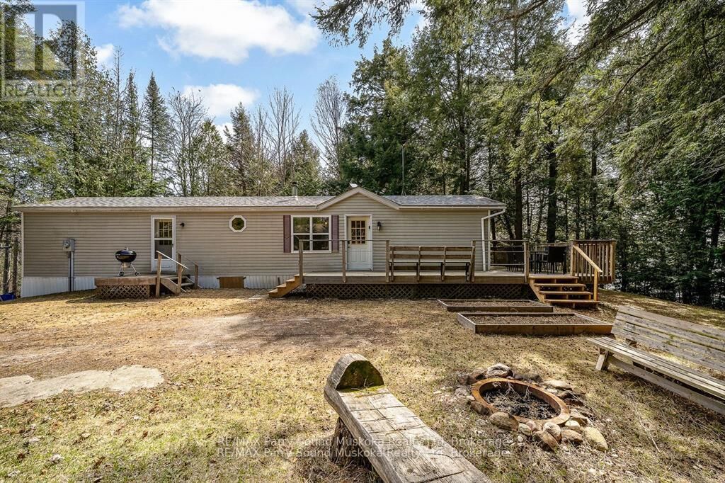 Property Photo:  157 Gibson Bay Road  ON P0A 1G0 