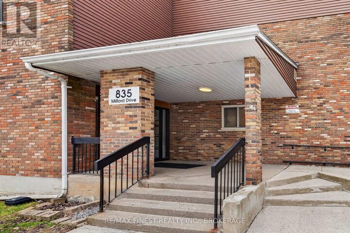 Property Photo:  835 Milford Drive 110  ON K7P 1A7 