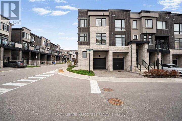 Property Photo:  1662 Hidden Valley Glen  ON L1X 0H7 