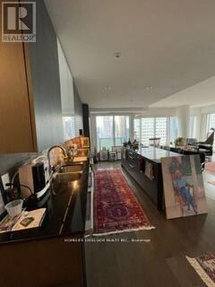 Property Photo:  8 The Esplanade Street 4204  ON M5E 0A6 