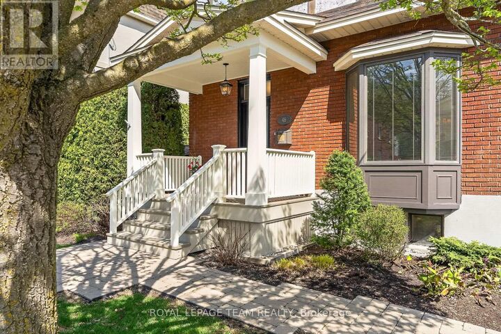 Property Photo:  46 Ivy Crescent  ON K1M 1X6 