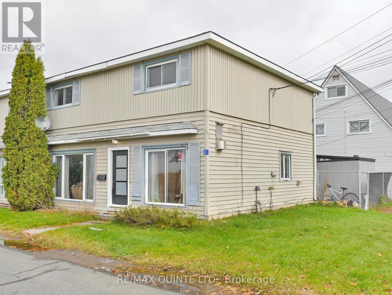 Property Photo:  60 Oxford Road  ON K0K 2C0 