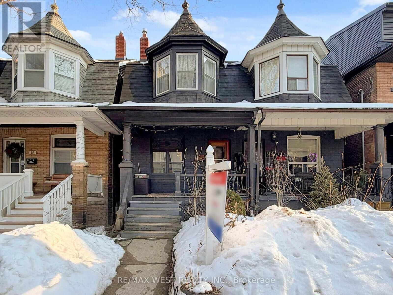 Property Photo:  91 Olive Avenue  ON M6G 1V2 
