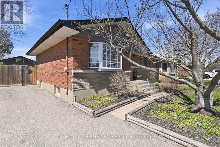 Property Photo:  9 Greenhill Drive  ON L2V 1W4 