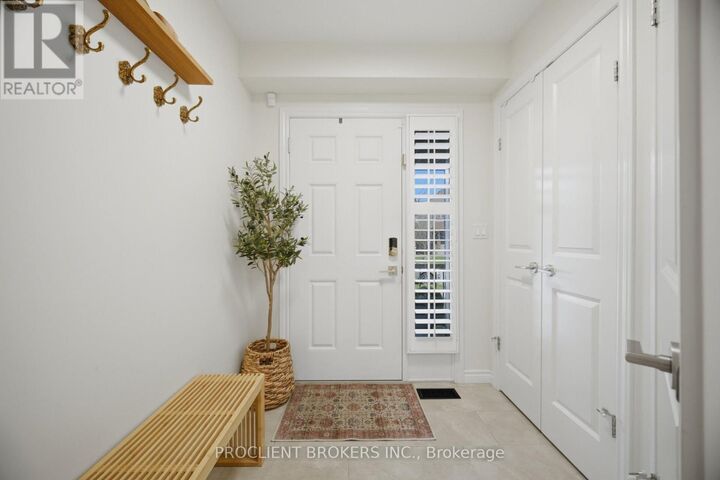 Property Photo:  147 Couling Crescent  ON N1H 6J1 