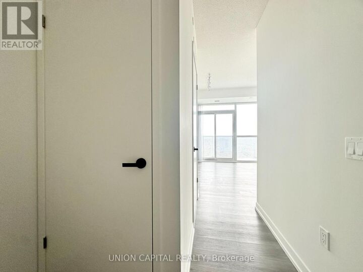 Property Photo:  225 Commerce Street 4209  ON L4K 0R1 