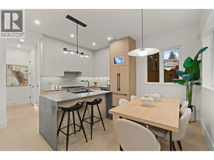 Property Photo:  1945 East 13th Avenue 2  BC V5N 2C3 