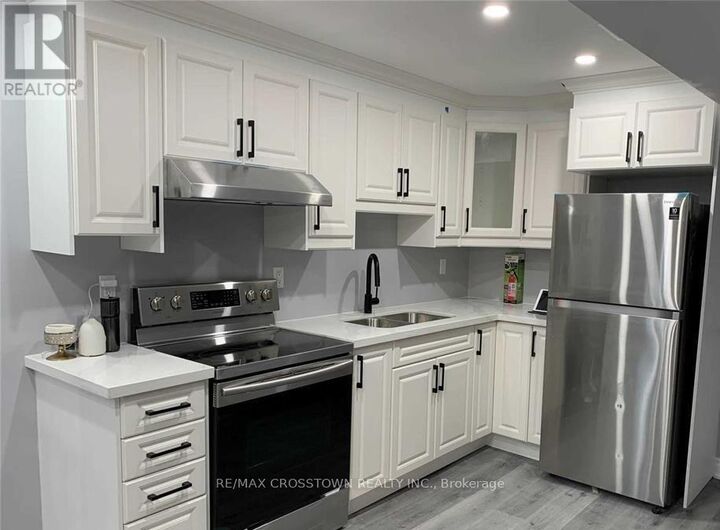 Property Photo:  155 Chelsea Crescent 2  ON L3Z 0J8 