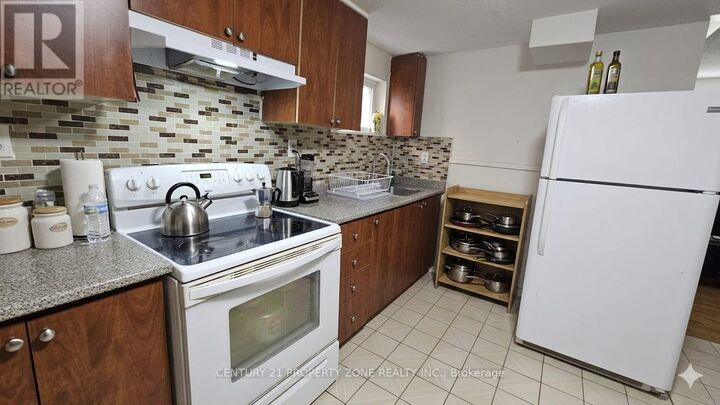 Property Photo:  32 Petunias Road  ON L6V 3G8 