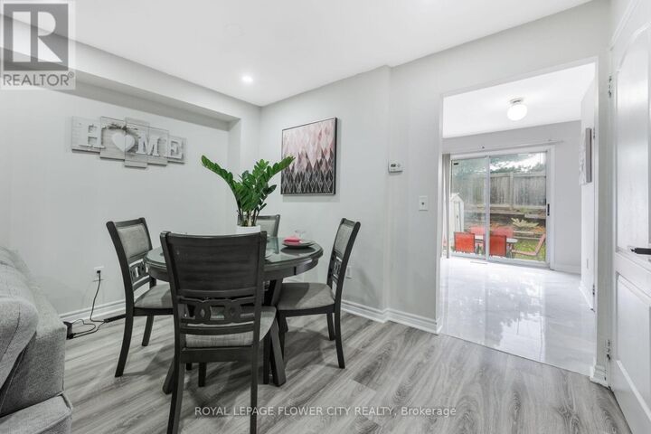 Property Photo:  54 Fern Valley Crescent  ON L6R 1K6 