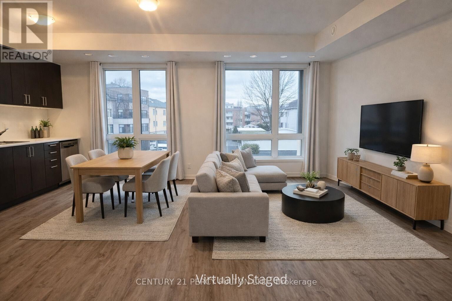 Property Photo:  10 Marquette Avenue 7  ON M6A 0E1 