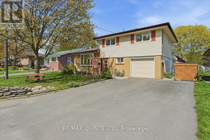 Property Photo:  37 Linton Park Road  ON K8N 4K7 
