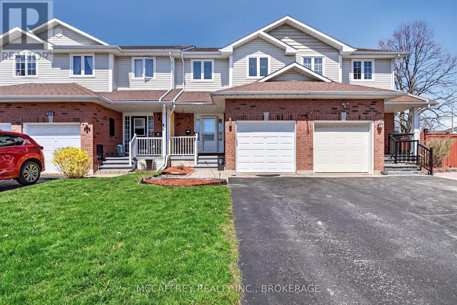 Property Photo:  508 Farnham Court  ON K7M 8Y1 