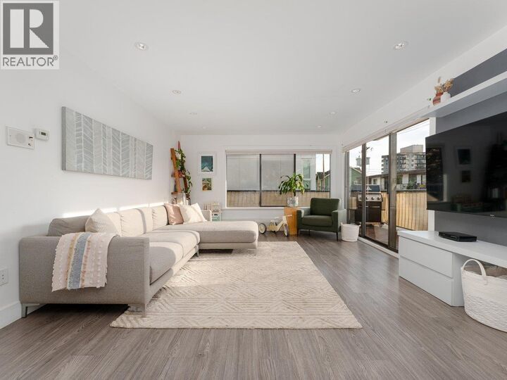 Property Photo:  127 East 4th Street 103  BC V7L 1H7 