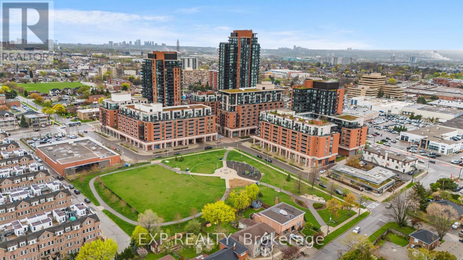 Property Photo:  830 Lawrence Avenue West 729  ON M6A 0A2 