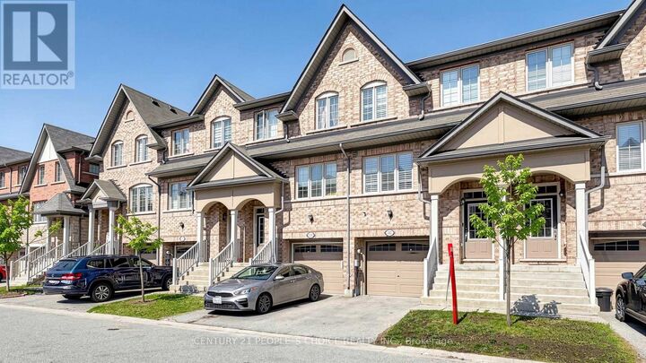 Property Photo:  1321 Granrock Crescent  ON L5V 0E1 
