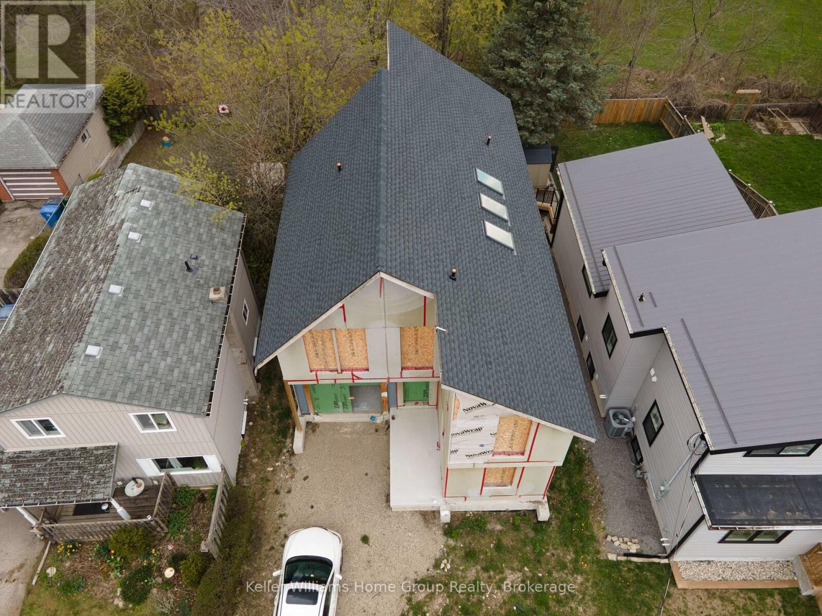 Property Photo:  208 Grange Street  ON N1E 2W1 