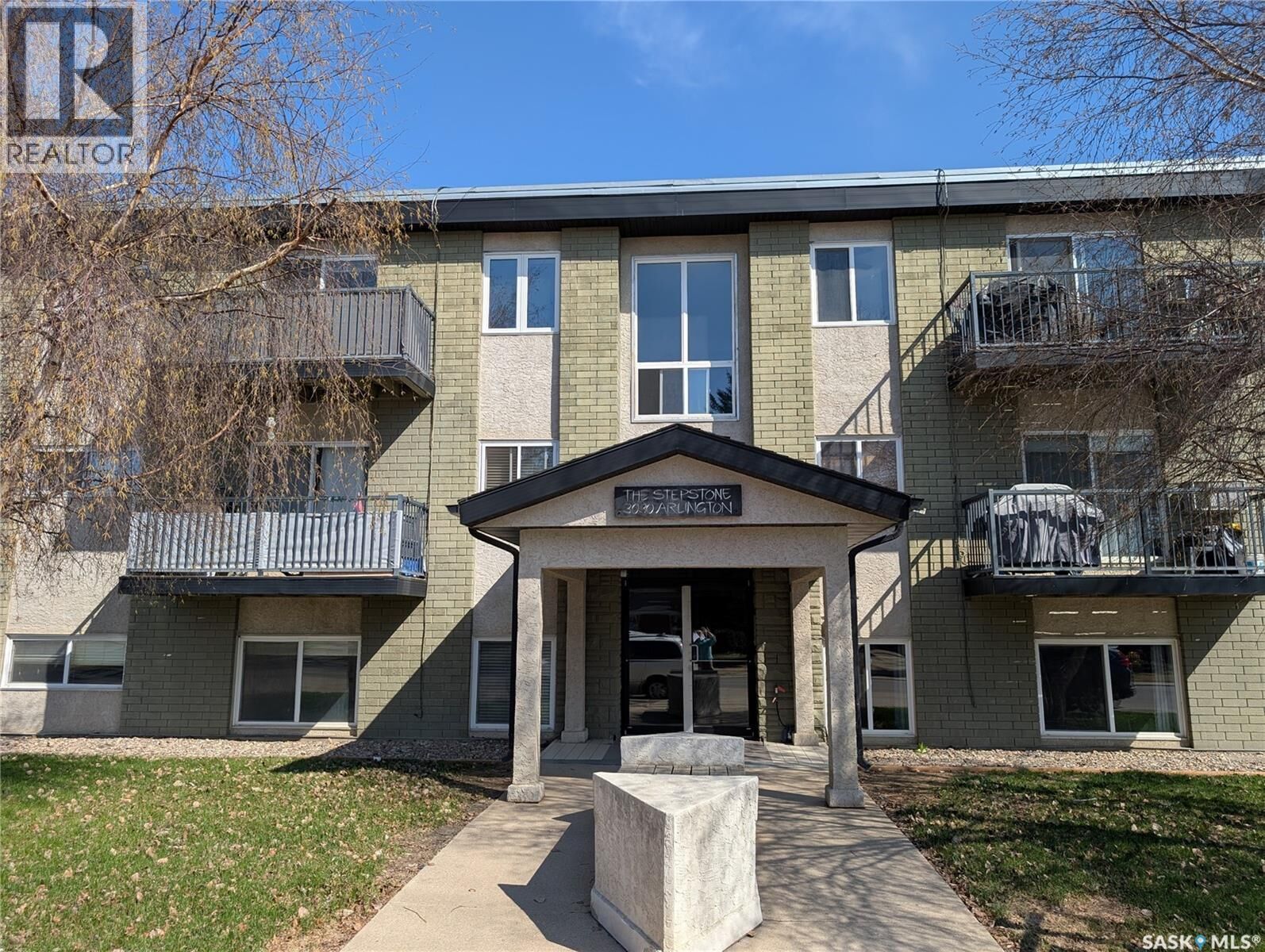 Property Photo:  13 3030 Arlington Avenue  SK S7J 2J9 