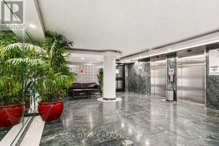 Property Photo:  1440 Heron Road 901  ON K1V 0X2 