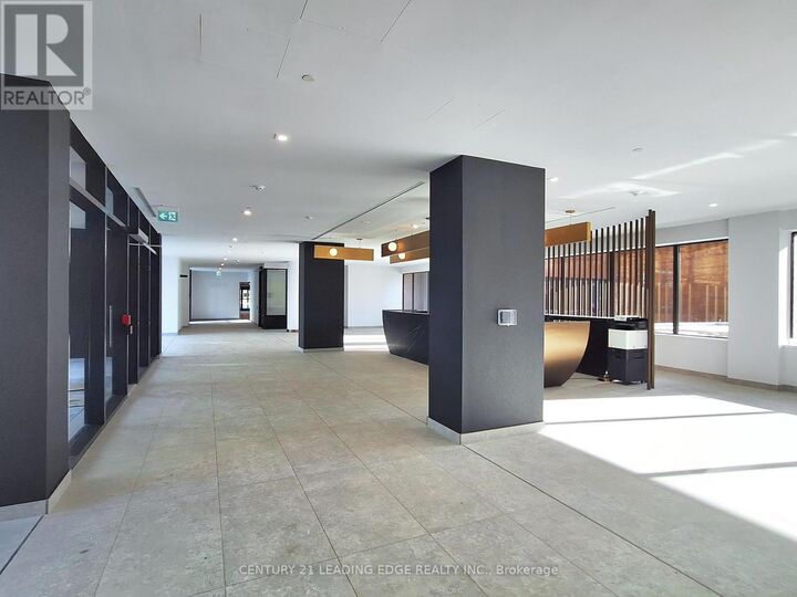 Property Photo:  5 Quarrington Lane 2405  ON M3C 0S5 