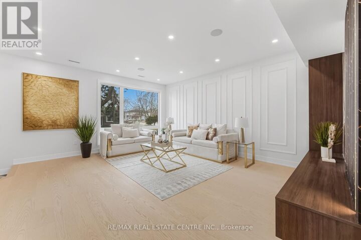 Property Photo:  11 Bentley Drive Main  ON M8Z 3L9 