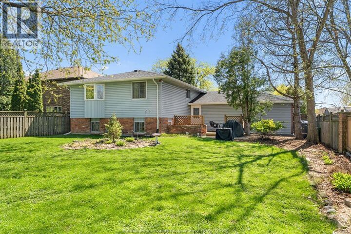 Property Photo:  12510 Little River Boulevard  ON N8N 4H3 