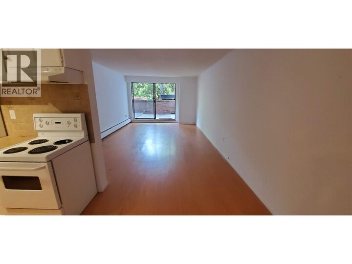 Property Photo:  588 East 5th Avenue 1fl  BC V5T 4H6 