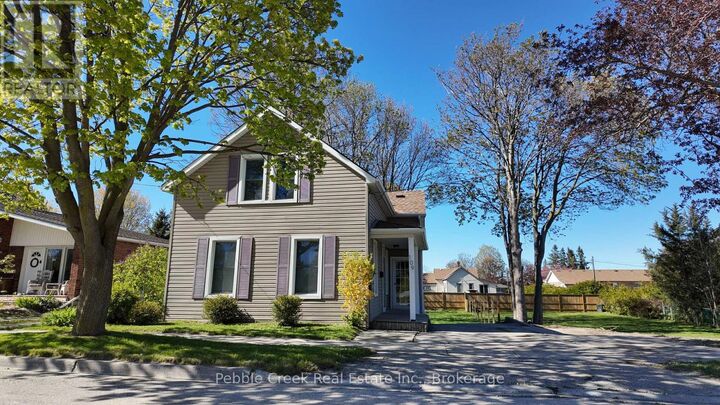 Property Photo:  109 Napier Street  ON N7A 1W4 
