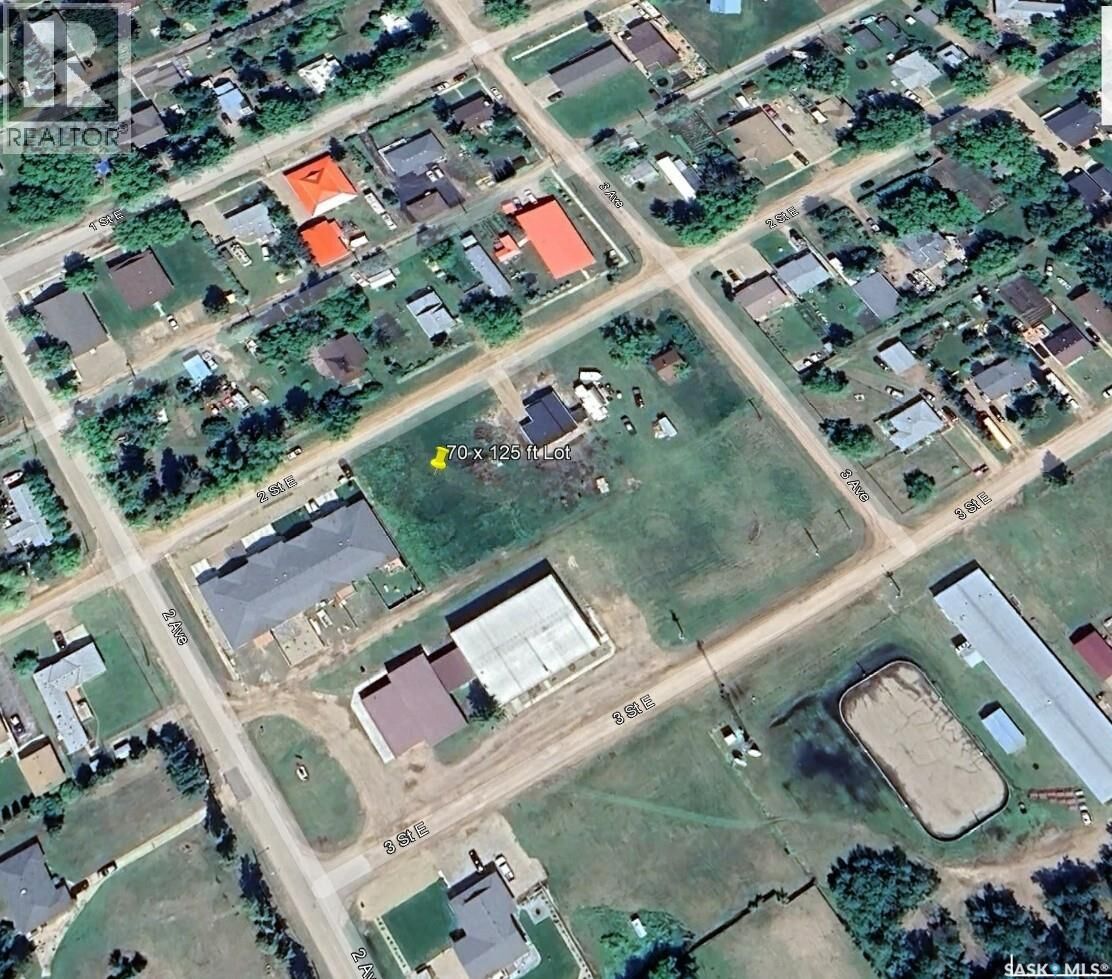 Property Photo:  340 2nd Street E  SK S0M 1X0 