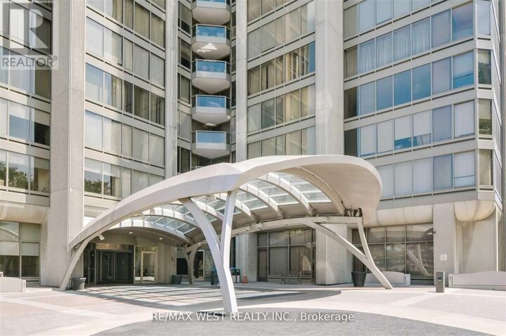 Property Photo:  2045 Lake Shore Boulevard West 807  ON M8V 2Z6 