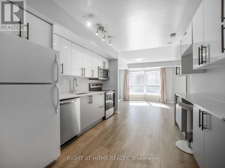 Property Photo:  18 Beverley Street 320  ON M5T 3L2 