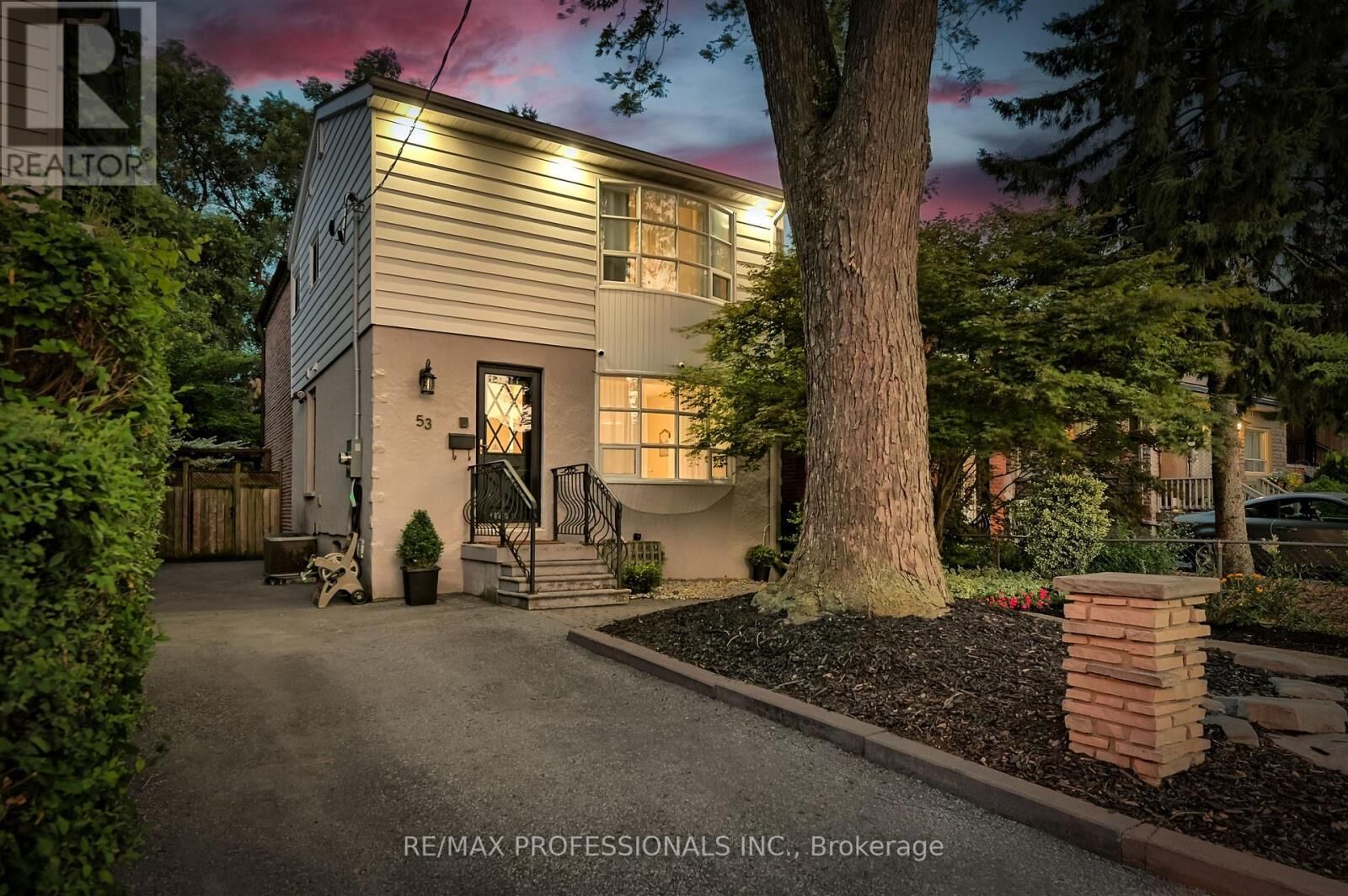 Property Photo:  53 Tilden Crescent  ON M9P 1V8 