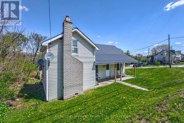 Property Photo:  573 Queen Street East  ON N4X 1B1 