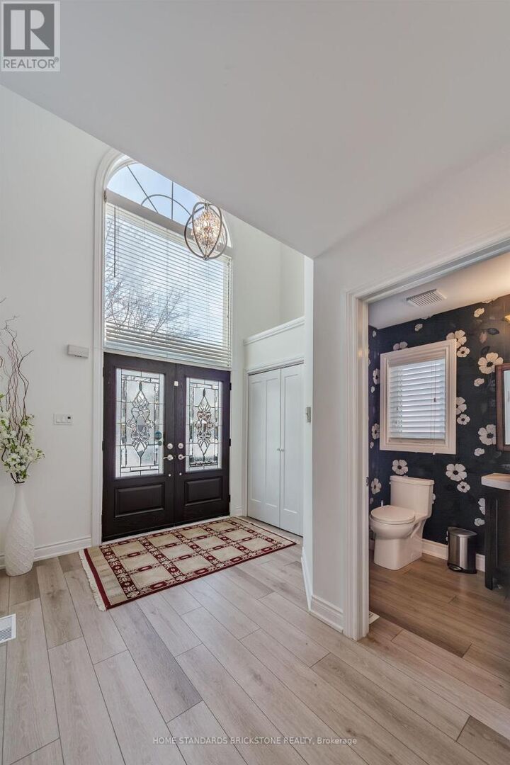 Property Photo:  28 Brookhurst Crescent  ON L0R 2H3 