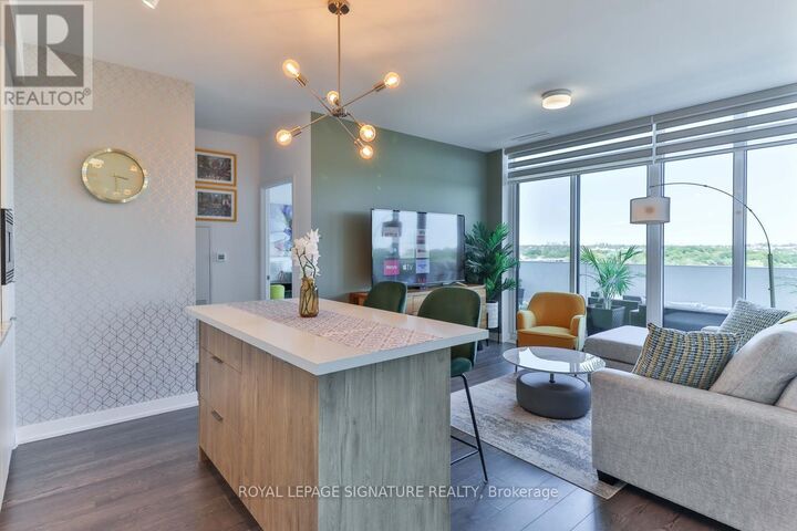 Property Photo:  20 O'Neill Road 626  ON M3C 0R2 