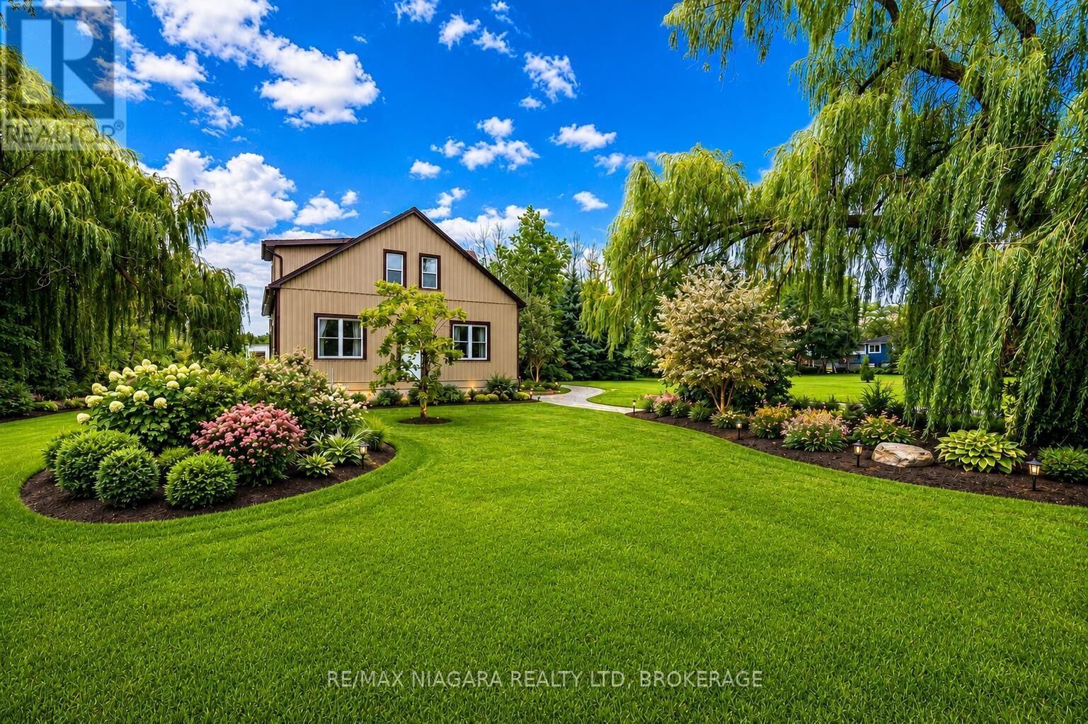 Property Photo:  487 Four Mile Creek Road  ON L0S 1J0 