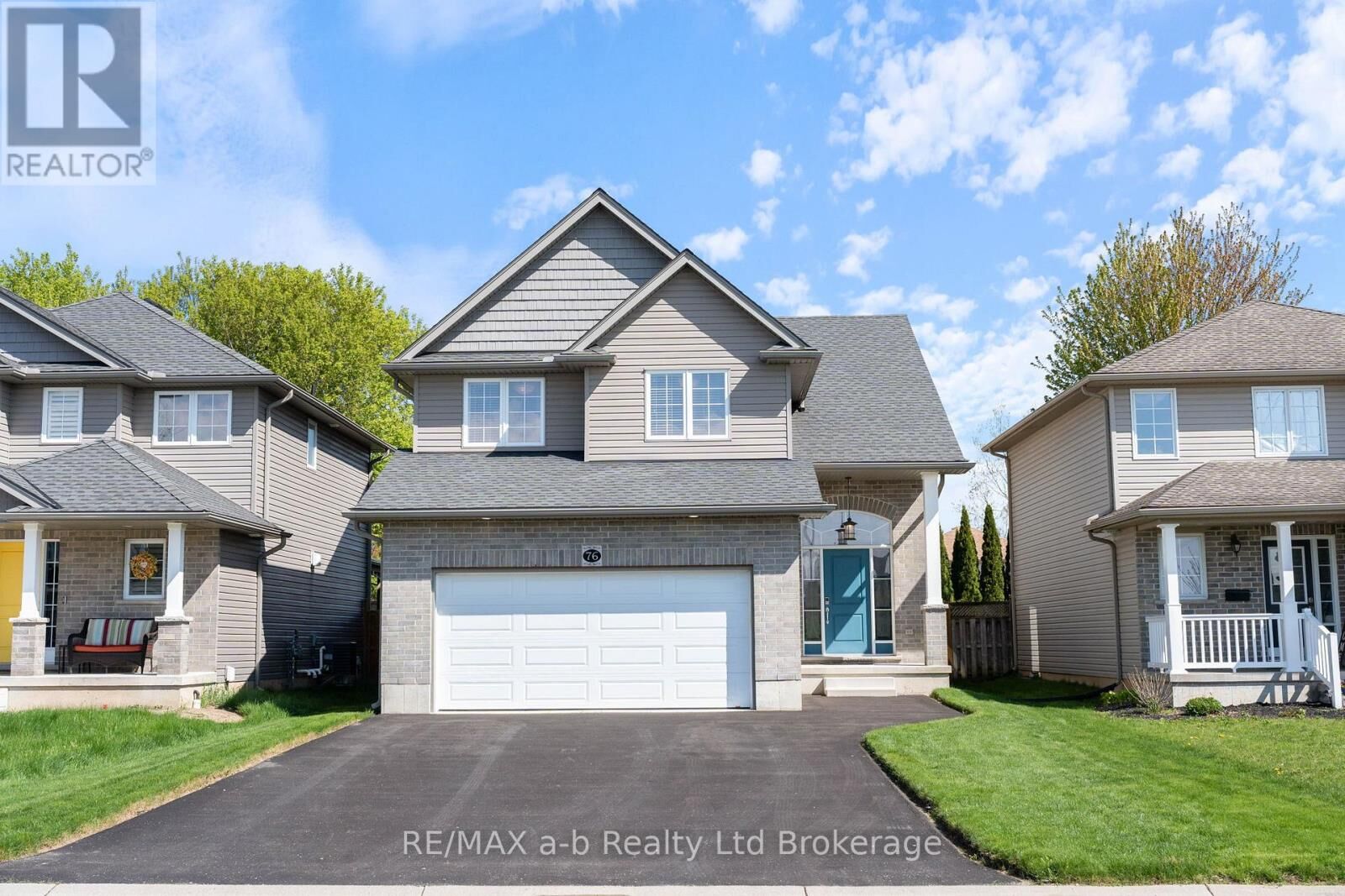 Property Photo:  76 Pearl Street  ON N4G 0A3 