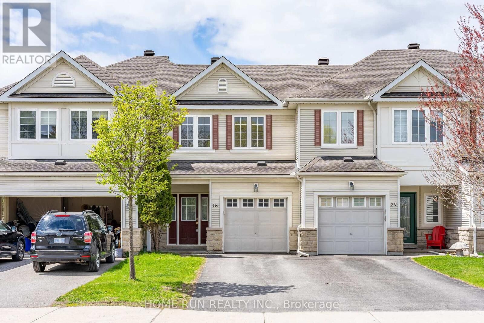 Property Photo:  18 Riverstone Drive  ON K2J 4X7 