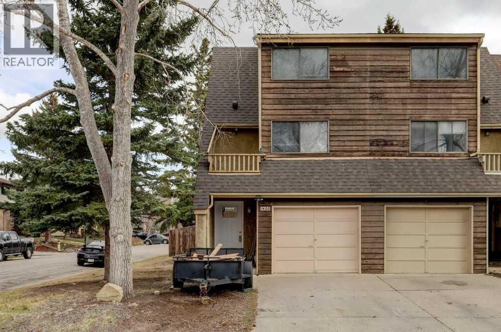 Property Photo:  1420 Ranchlands Road Northwest  AB T3G 1M9 