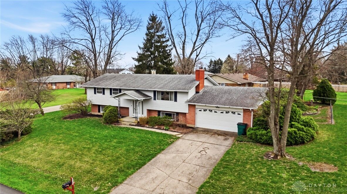 Property Photo:  2761 La Cresta Drive  OH 45431 