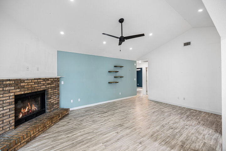Property Photo:  213 Cadillac Avenue  FL 32578 